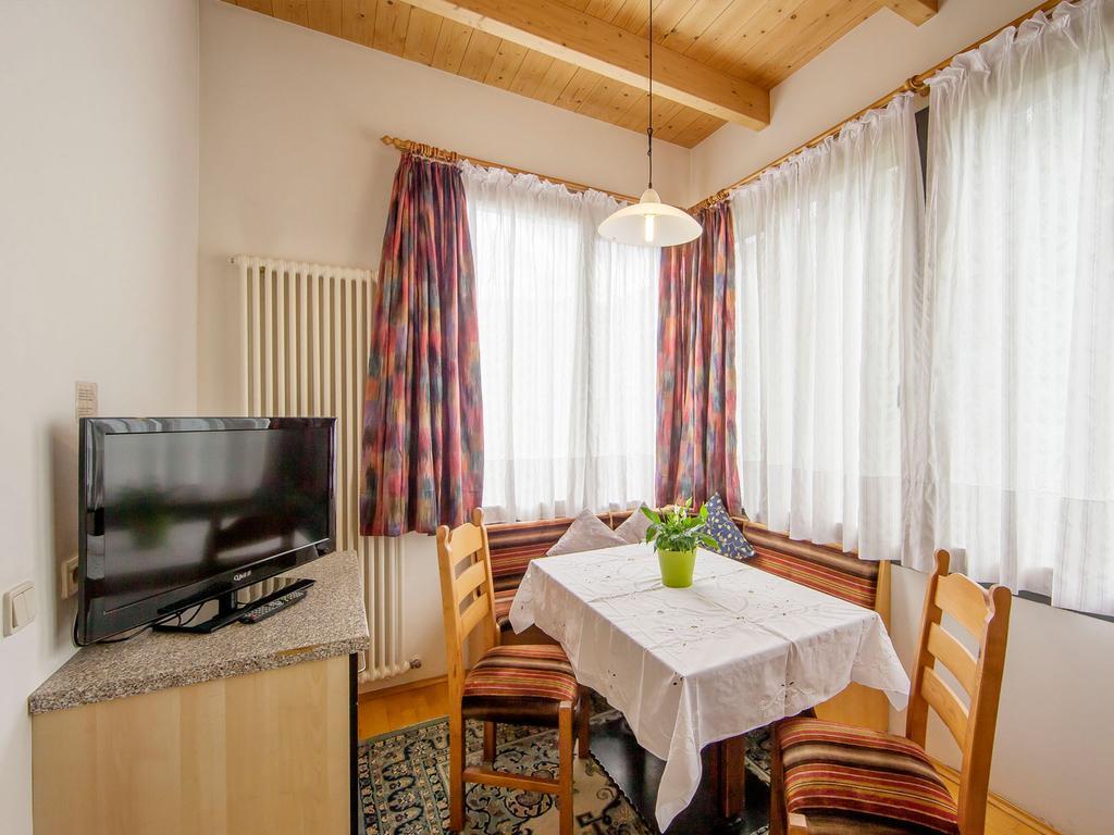 Villa Residence Santer Brunico Room photo